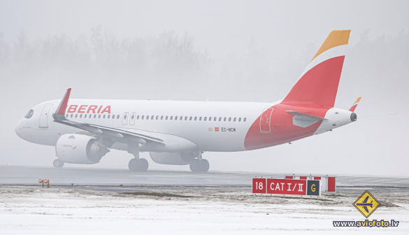 Airbus A320-251N