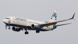 Boeing 737-8HC