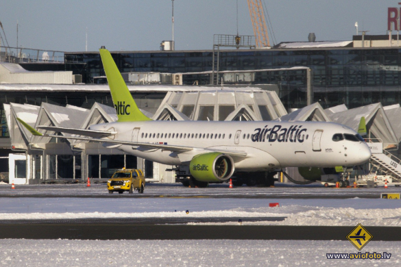 Airbus A220-300