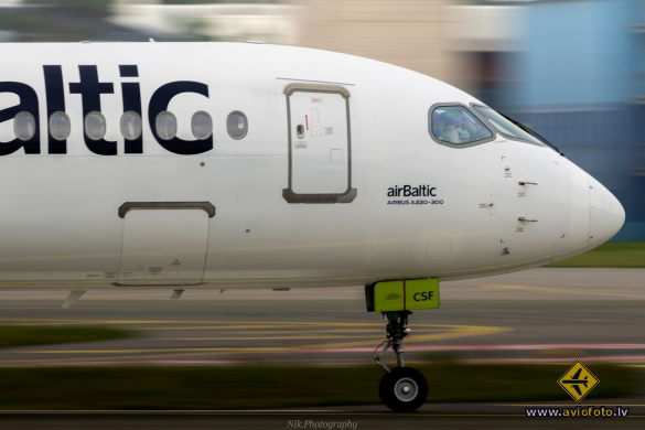 Bombardier CSeries CS300 (BD-500-1A11)