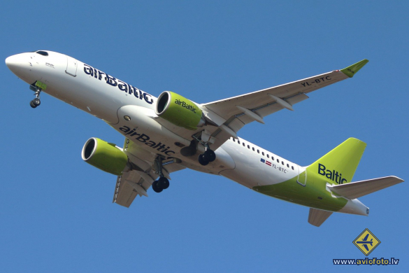 Airbus A220-300