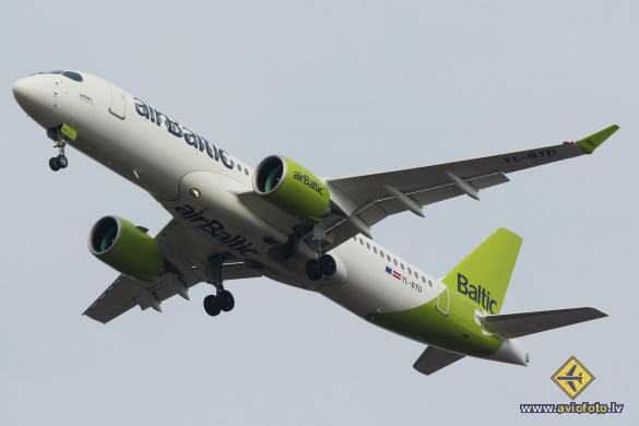 Airbus A220-300