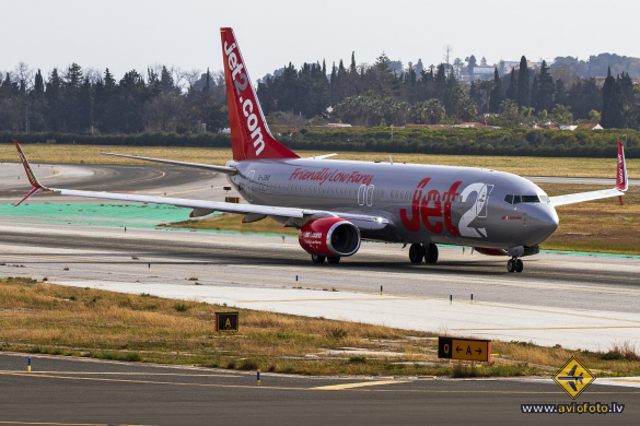 Boeing 737-8MG