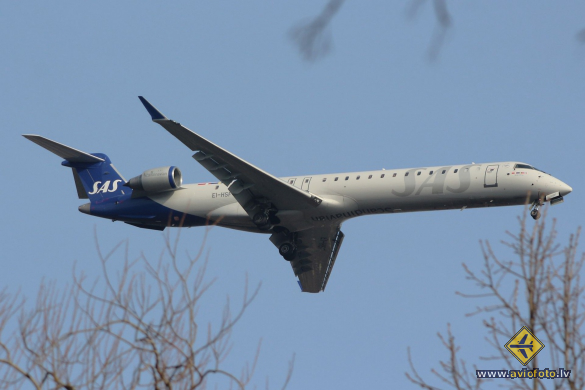 Bombardier CRJ-900LR (CL-600-2D24)