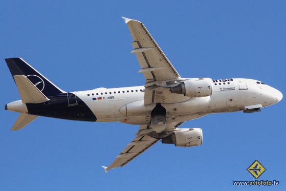 Airbus A319-114