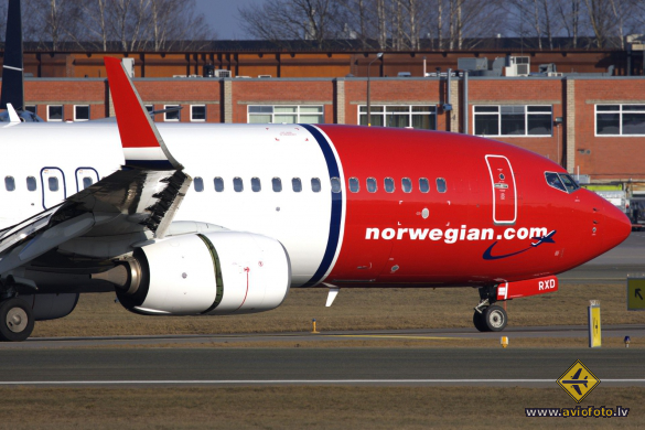 Boeing 737-86N