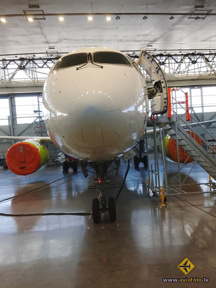 Bombardier CSeries CS300 (BD-500-1A11)