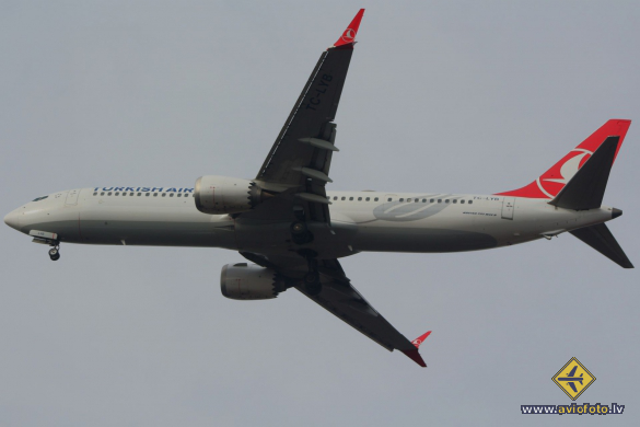 Boeing 737-9 MAX