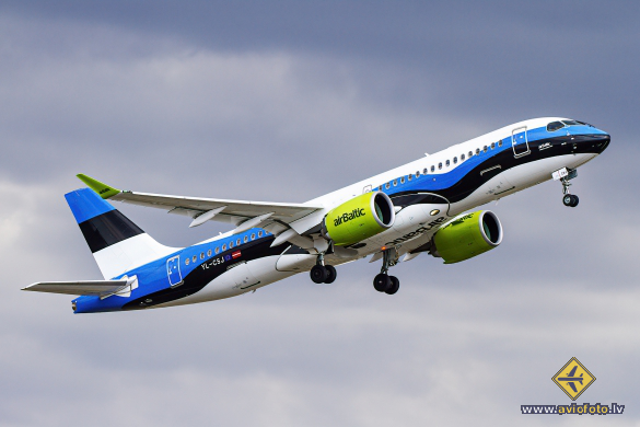 Airbus A220-300