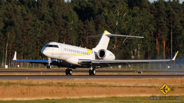 Bombardier BD-700-1A10 Global 6000