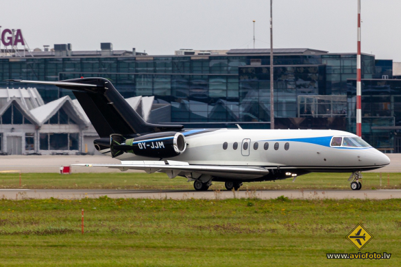 Hawker Beechcraft 4000
