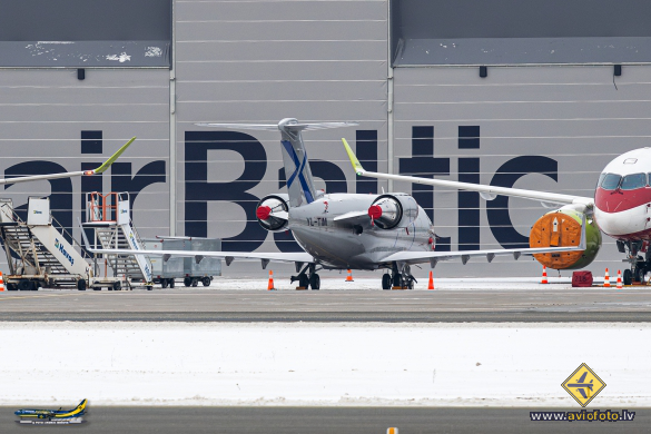 Bombardier Challenger 604 (CL-600-2B16)