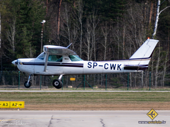 Cessna 152 II