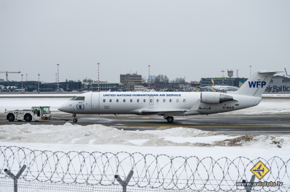 Bombardier CRJ-200ER (CL-600-2B19)