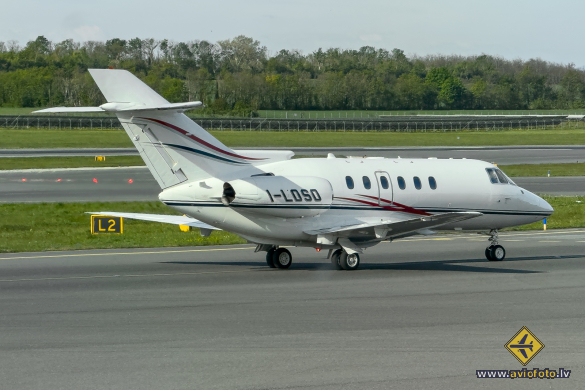 Raytheon Hawker 800XP