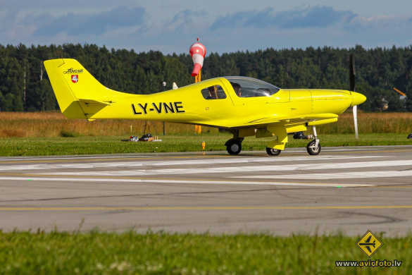 Lancair Lancair 320