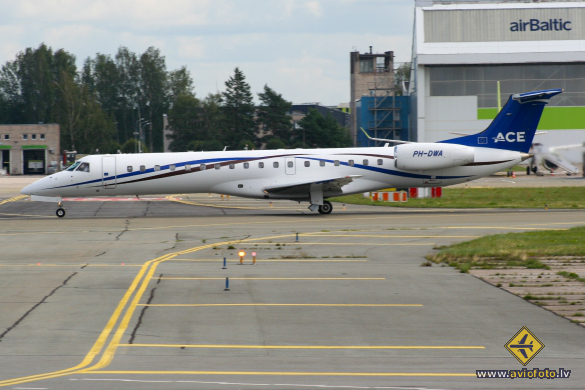 Embraer ERJ-145ER (EMB-145ER)