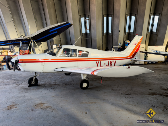 Piper PA-28-140