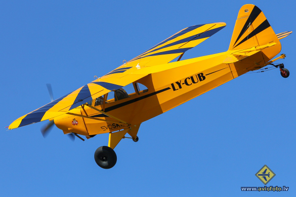 Piper J-3F-60 Cub