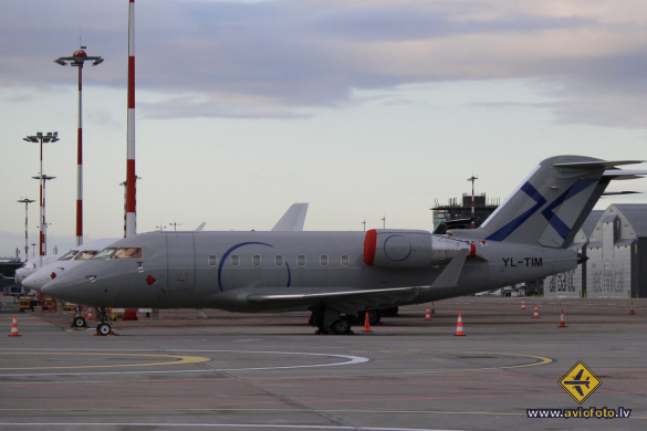 Bombardier Challenger 604 (CL-600-2B16)