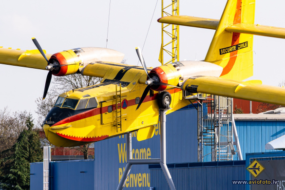 Canadair CL-215-I (CL-215-1A10)