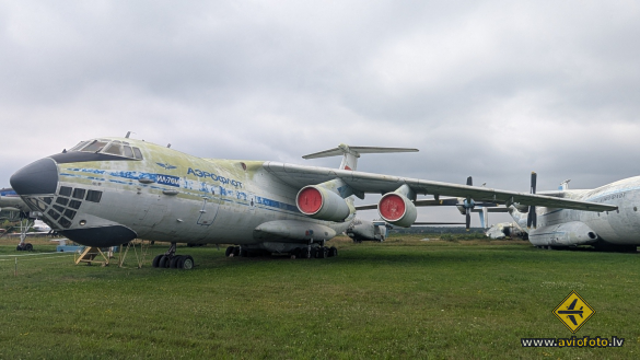 Ilyushin Il-76M
