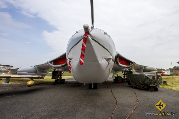 Handley Page HP-80 Victor K2